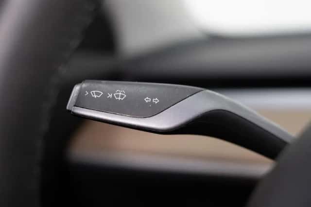Tesla Model 3 (2020) thumbnail 20