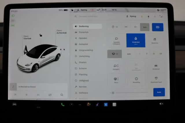 Tesla Model 3 (2020) thumbnail 24