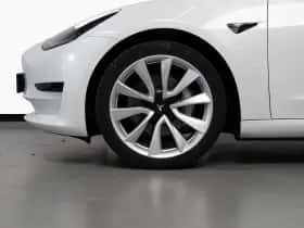 Tesla Model 3 (2020) thumbnail 8