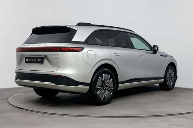 XPENG G9 (2024) thumbnail 2