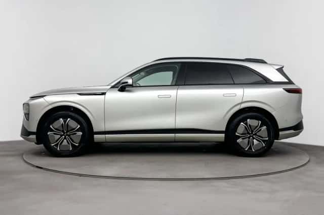 XPENG G9 (2024) thumbnail 3