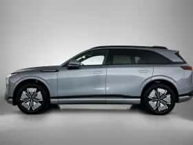 XPENG G9 (2025) thumbnail 2
