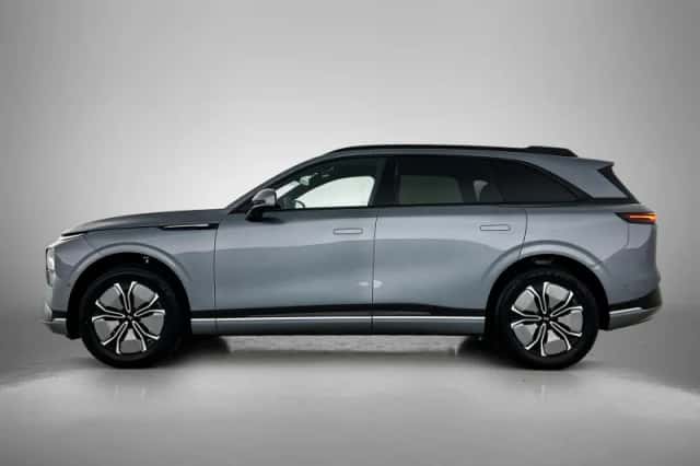 XPENG G9 (2025) thumbnail 3