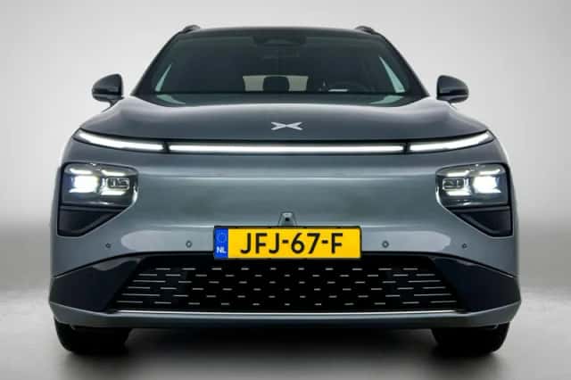 XPENG G9 (2025) thumbnail 4