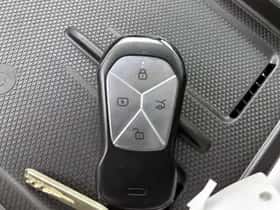 XPENG G9 (2025) thumbnail 25