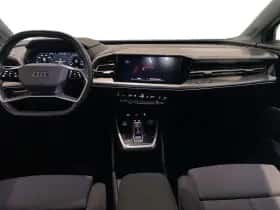 Audi Q4 (2022) thumbnail 17