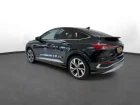 Audi Q4 (2022) thumbnail 3