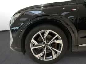 Audi Q4 (2022) thumbnail 9