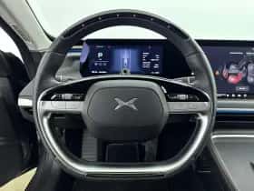 XPENG P7 (2025) thumbnail 13