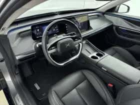 XPENG P7 (2025) thumbnail 8