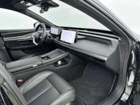 XPENG P7 (2025) thumbnail 18