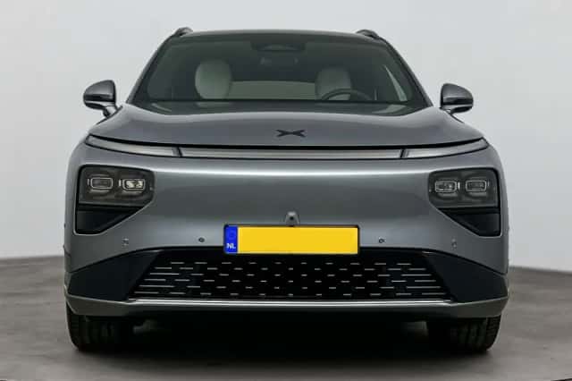 XPENG G9 (2024) thumbnail 4