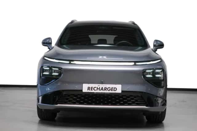 XPENG G9 (2024) thumbnail 2