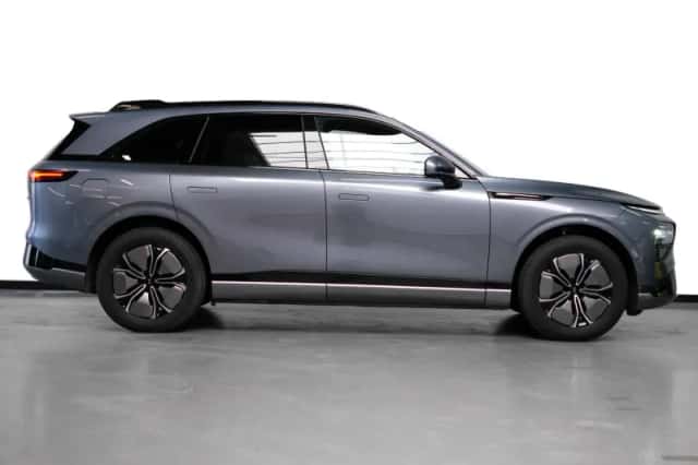 XPENG G9 (2024) thumbnail 3