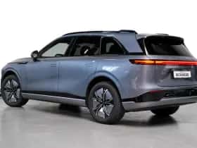 XPENG G9 (2024) thumbnail 5