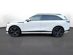 XPENG G9 (2025) thumbnail 3