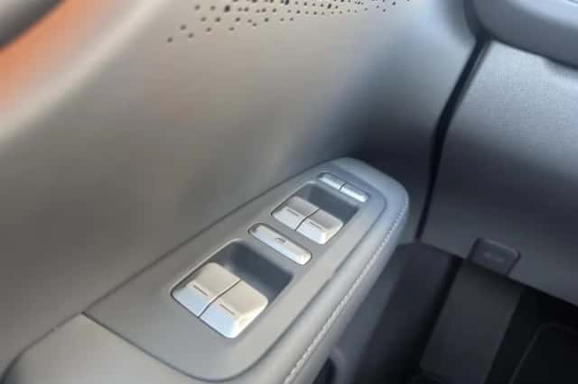 XPENG G6 (2025) thumbnail 20