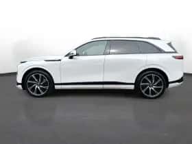 XPENG G9 (2023) thumbnail 3