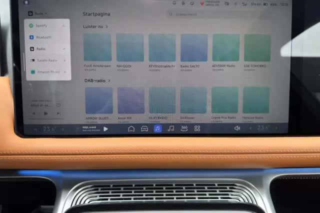 XPENG G9 (2023) thumbnail 32