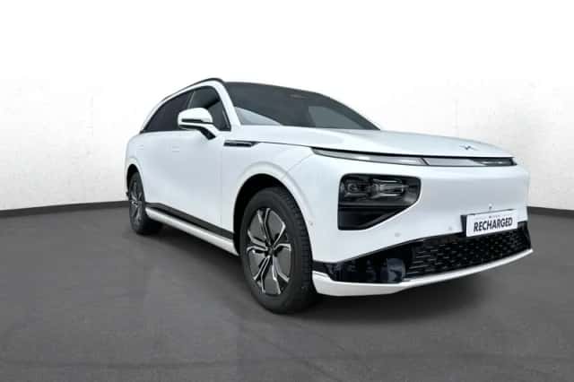 XPENG G9 (2025) thumbnail 2