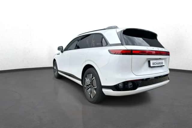 XPENG G9 (2025) thumbnail 5