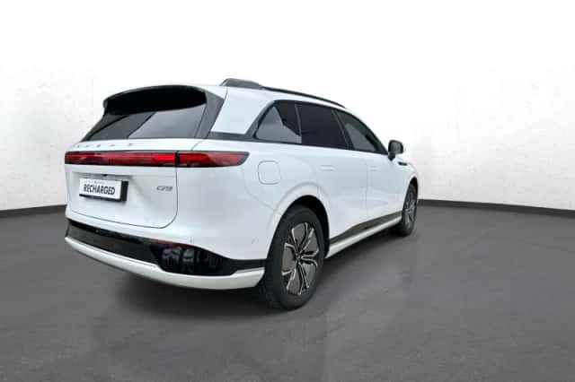 XPENG G9 (2025) thumbnail 8
