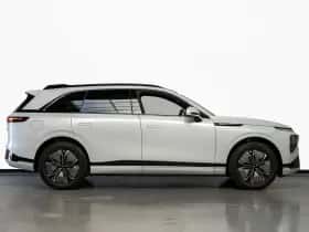 XPENG G9 (2024) thumbnail 3