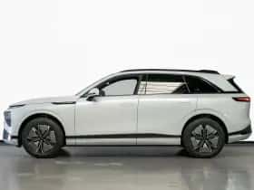 XPENG G9 (2024) thumbnail 5