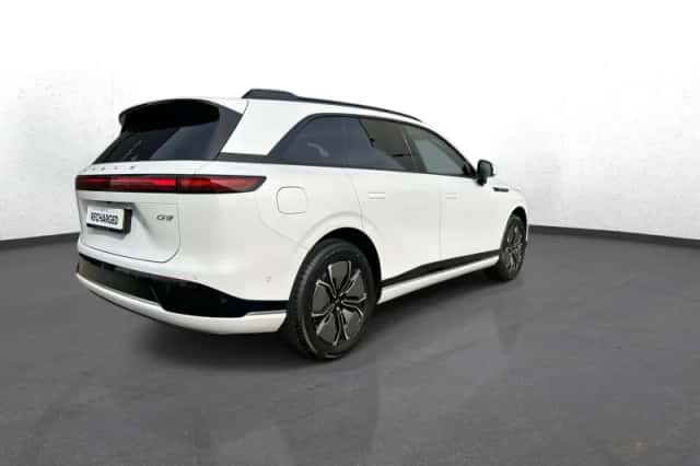 XPENG G9 (2024) thumbnail 6