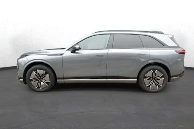 XPENG G9 (2026) thumbnail 3