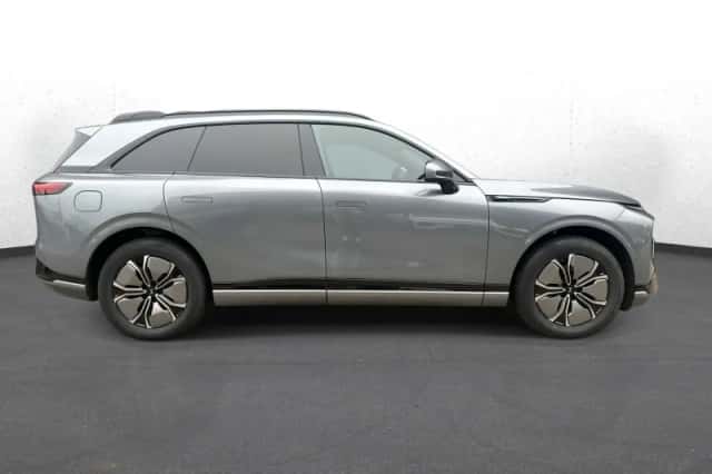 XPENG G9 (2026) thumbnail 7