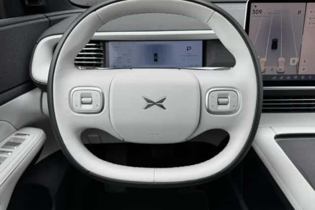 XPENG G6 (2025) thumbnail 16