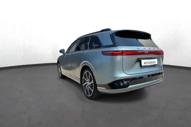 XPENG G9 (2023) thumbnail 4