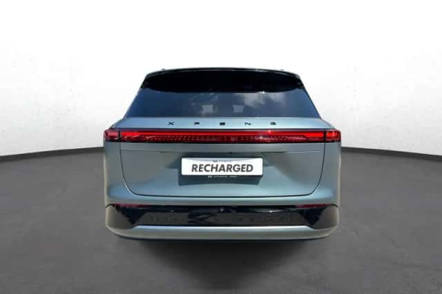 XPENG G9 (2023) thumbnail 5