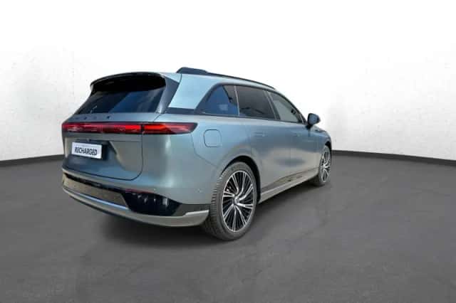 XPENG G9 (2023) thumbnail 6