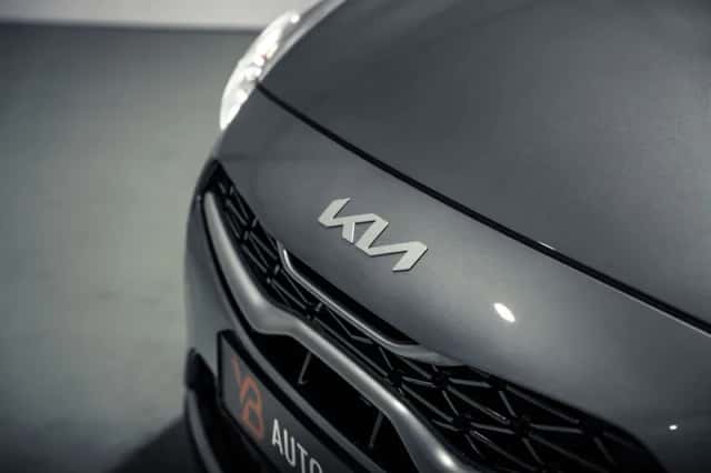 Kia Ceed (2024) thumbnail 3