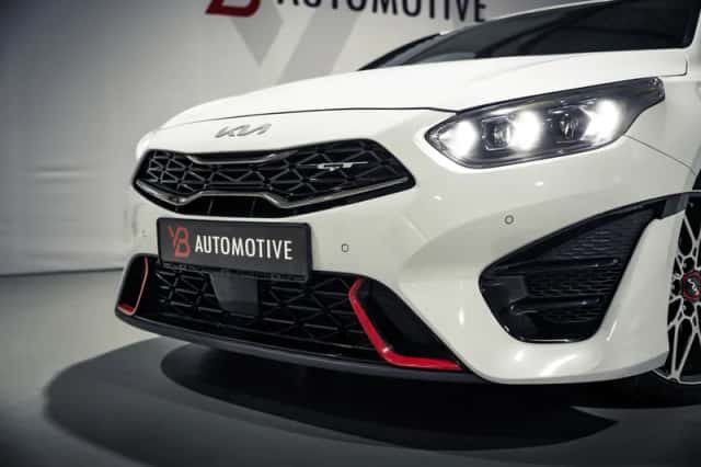 Kia Proceed (2023) thumbnail 2