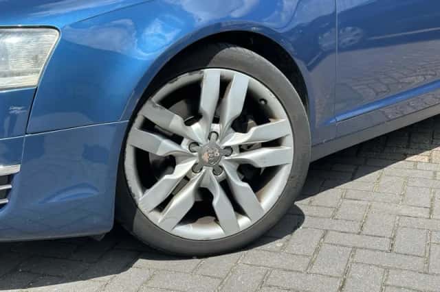 Audi A6 (2006) thumbnail 2