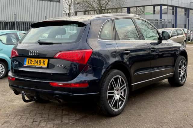 Audi Q5 (2009) thumbnail 2