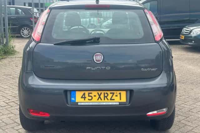 Fiat Punto (2012) thumbnail 2