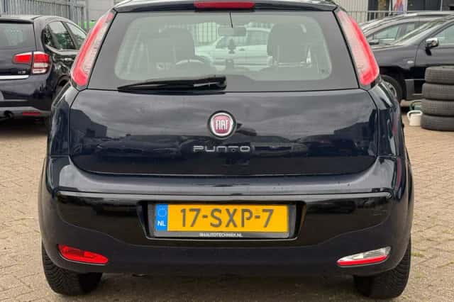 Fiat Punto (2012) thumbnail 2