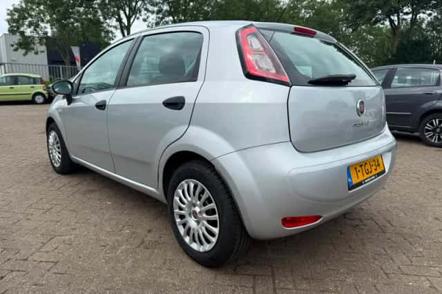 Fiat Punto (2012) thumbnail 4