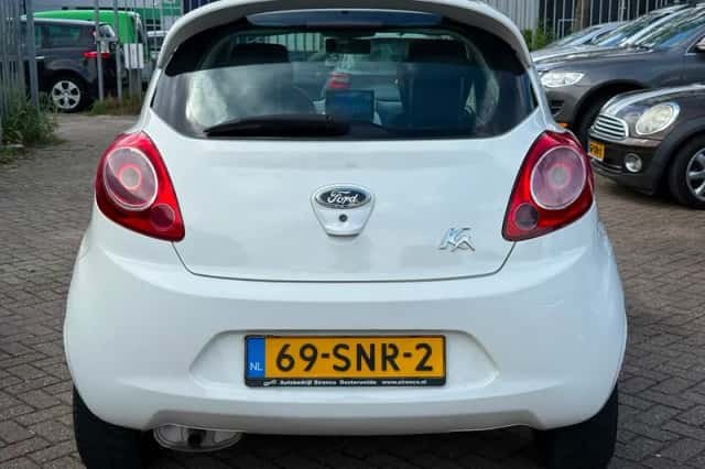 Ford Ka (2011) thumbnail 5