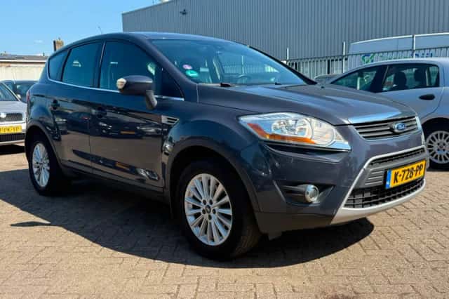 Ford Kuga (2011) thumbnail 5