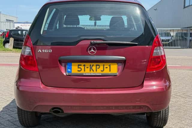 Mercedes-Benz A-Klasse (2010) thumbnail 3