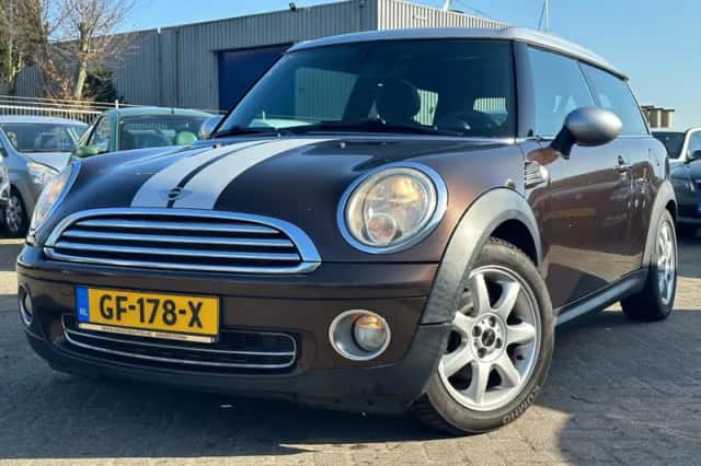MINI Clubman (2008) thumbnail 1