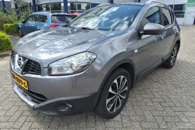 Nissan Qashqai (2012) thumbnail 2
