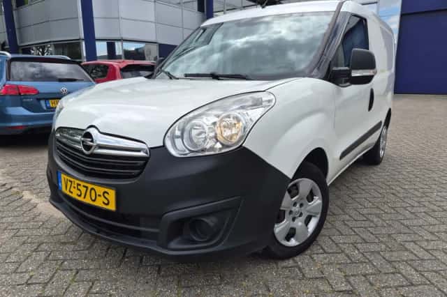 Opel Combo (2016) thumbnail 1
