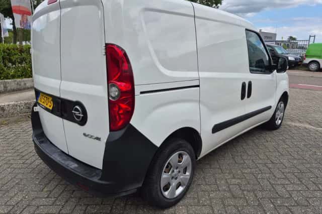 Opel Combo (2016) thumbnail 4