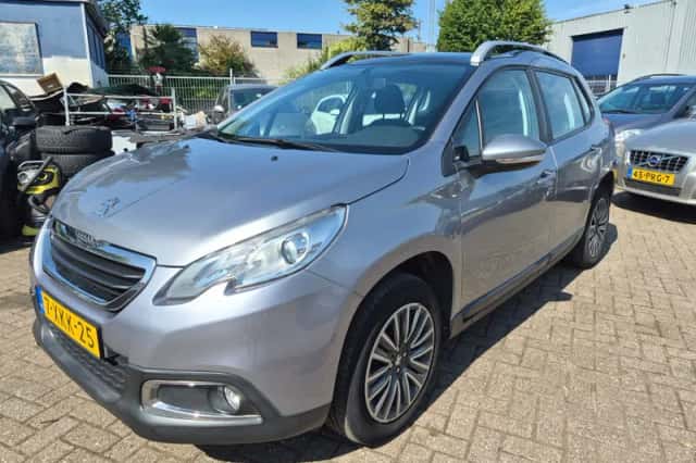 Peugeot 2008 (2014) thumbnail 2